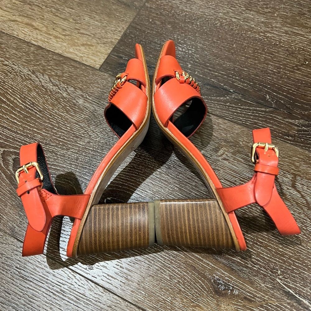 Coach phoebe heel shoes with Gold Chain Details size 7.5 orange - Picture 10 of 12